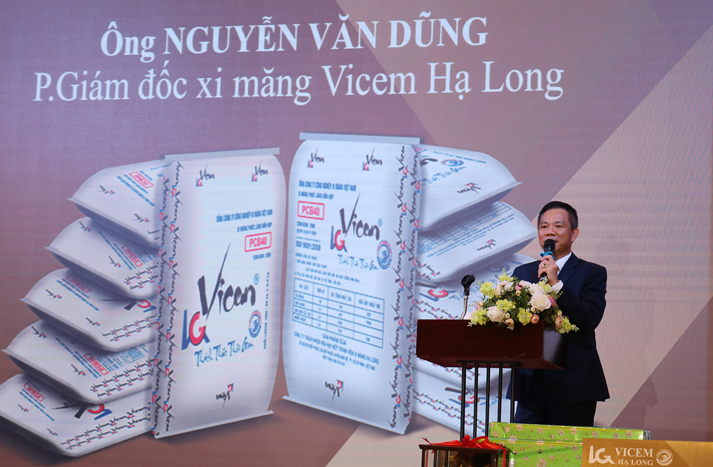 Ông Nguyễn Văn Dũng, Phó Giám đốc xi măng Vicem Hạ Long